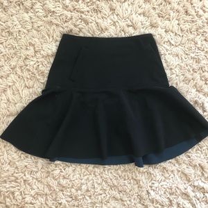 Black navy lulu lemon skirt